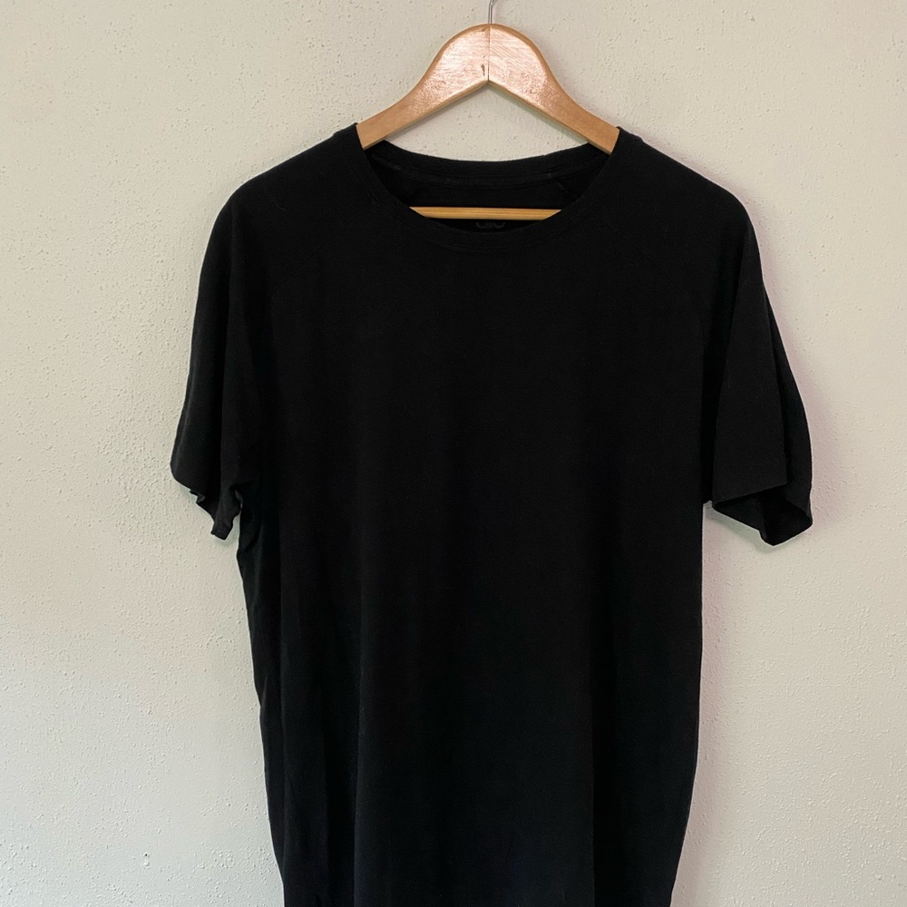 ALO Yoga Black Short Sleeve Tee L